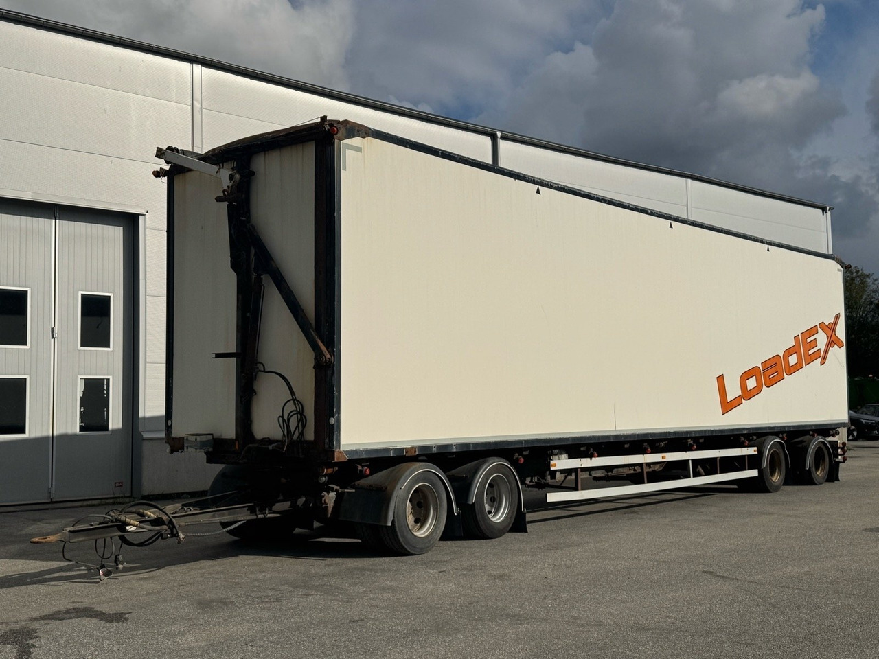 Flissläp Eksjövagnen FS 18-20 -2015 | Reparationsobjekt - קרון נגרר בתיבה סגורה: תמונה 1 Flissläp Eksjövagnen FS 18-20 -2015 | Reparationsobjekt - קרון נגרר בתיבה סגורה: תמונה 1