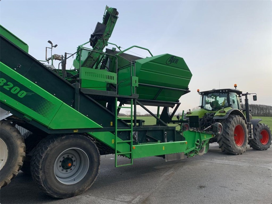 AVR
8200 Spirit Ekstra aksel med hjultræk - מקצרת תפוחי אדמה: תמונה 3 AVR
8200 Spirit Ekstra aksel med hjultræk - מקצרת תפוחי אדמה: תמונה 3