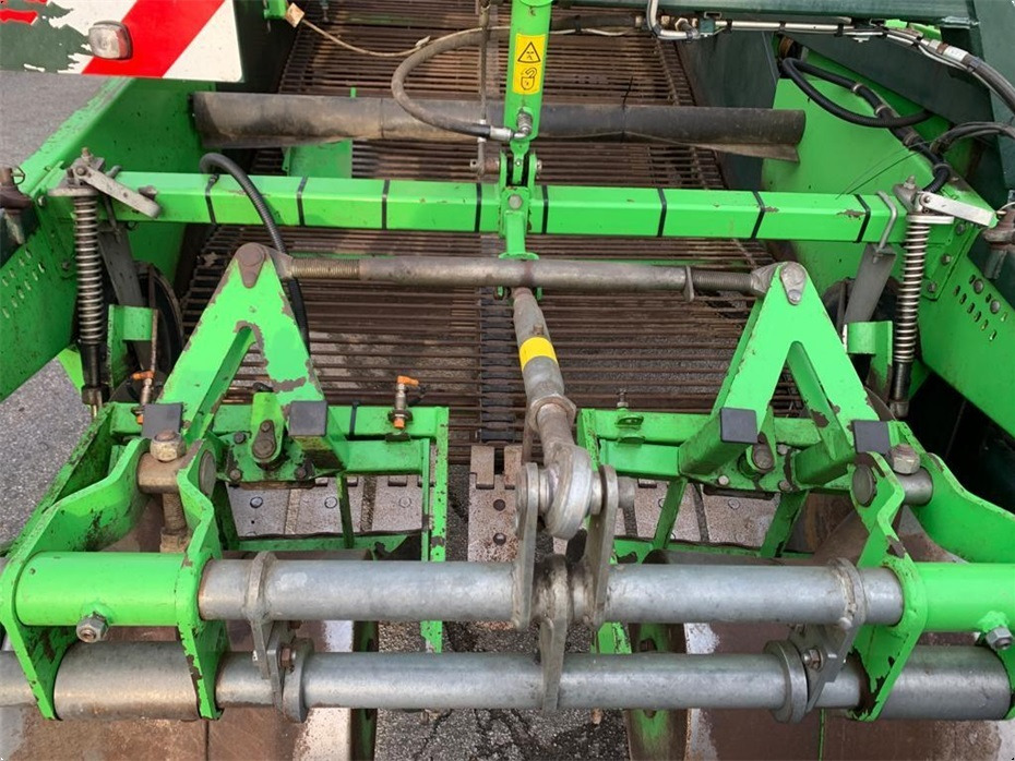 מקצרת תפוחי אדמה AVR
8200 Spirit Ekstra aksel med hjultræk: תמונה 10