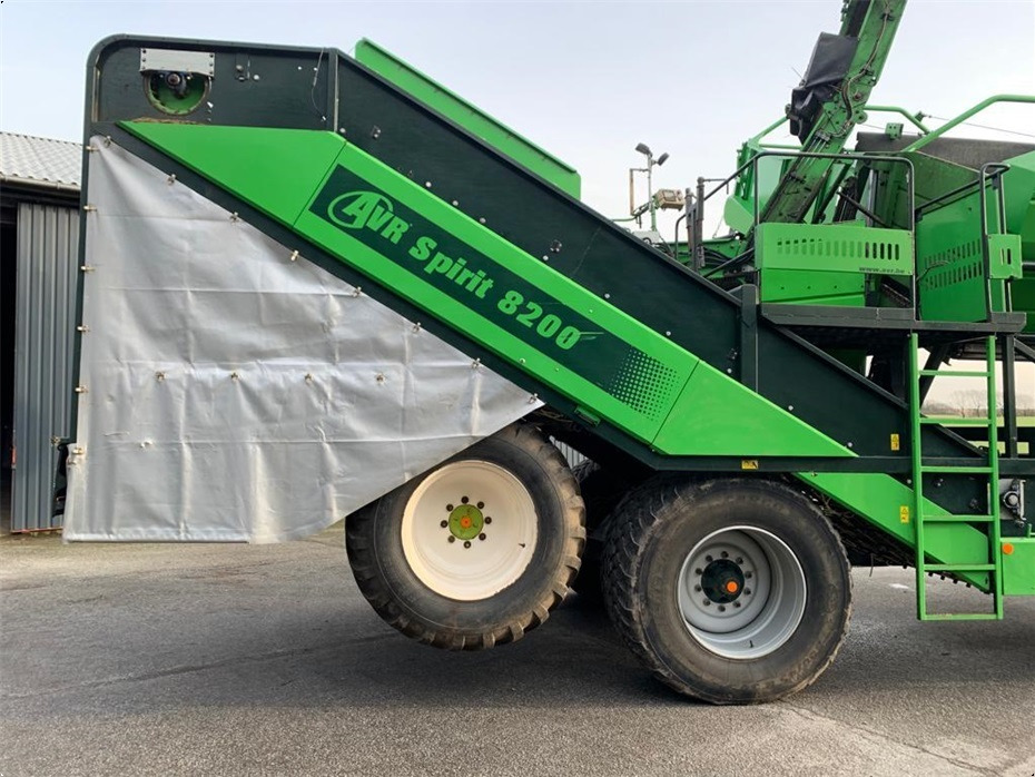 AVR
8200 Spirit Ekstra aksel med hjultræk - מקצרת תפוחי אדמה: תמונה 2 AVR
8200 Spirit Ekstra aksel med hjultræk - מקצרת תפוחי אדמה: תמונה 2