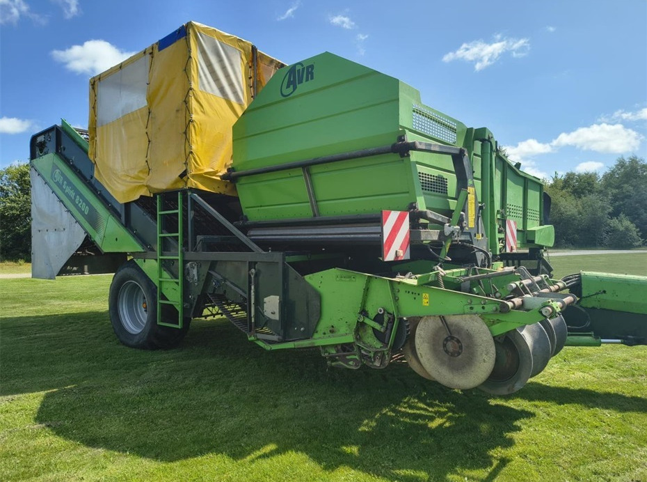 AVR SPIRIT 8200 - מקצרת תפוחי אדמה: תמונה 1 AVR SPIRIT 8200 - מקצרת תפוחי אדמה: תמונה 1