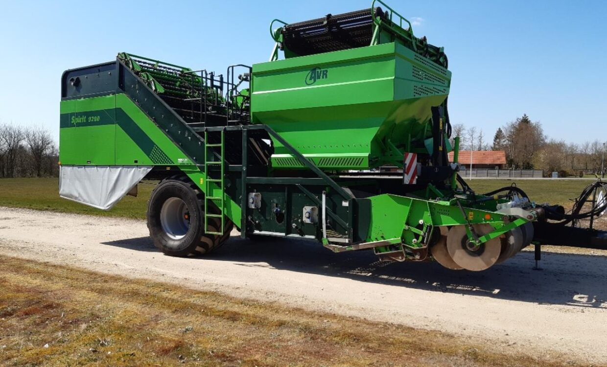 AVR SPIRIT 9200 - מקצרת תפוחי אדמה: תמונה 2 AVR SPIRIT 9200 - מקצרת תפוחי אדמה: תמונה 2