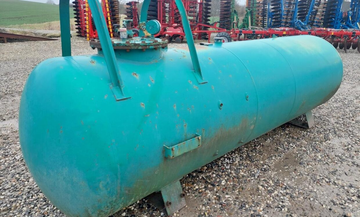 Agrodan Ammoniaktank 2500 kg - ציוד דישון, מכל אחסון: תמונה 4 Agrodan Ammoniaktank 2500 kg - ציוד דישון, מכל אחסון: תמונה 4