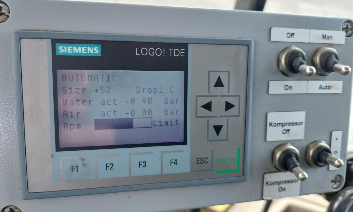 מרסס בהנעה עצמית Challenger Rogator 655 B med GPS: תמונה 12