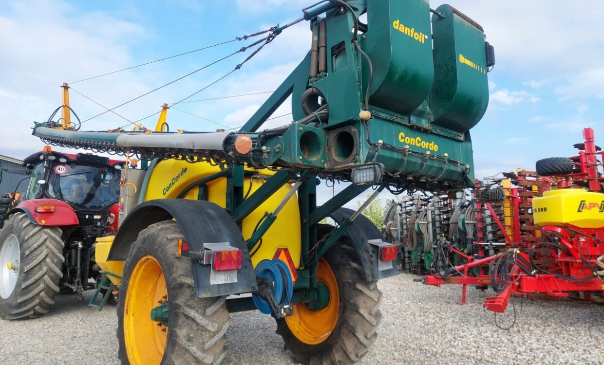 Danfoil ConCorde 3000L - 30m - מרסס נגרר: תמונה 3 Danfoil ConCorde 3000L - 30m - מרסס נגרר: תמונה 3