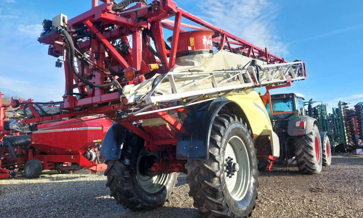 Hardi Commander 6600i - 36m Twin - מרסס נגרר: תמונה 4 Hardi Commander 6600i - 36m Twin - מרסס נגרר: תמונה 4