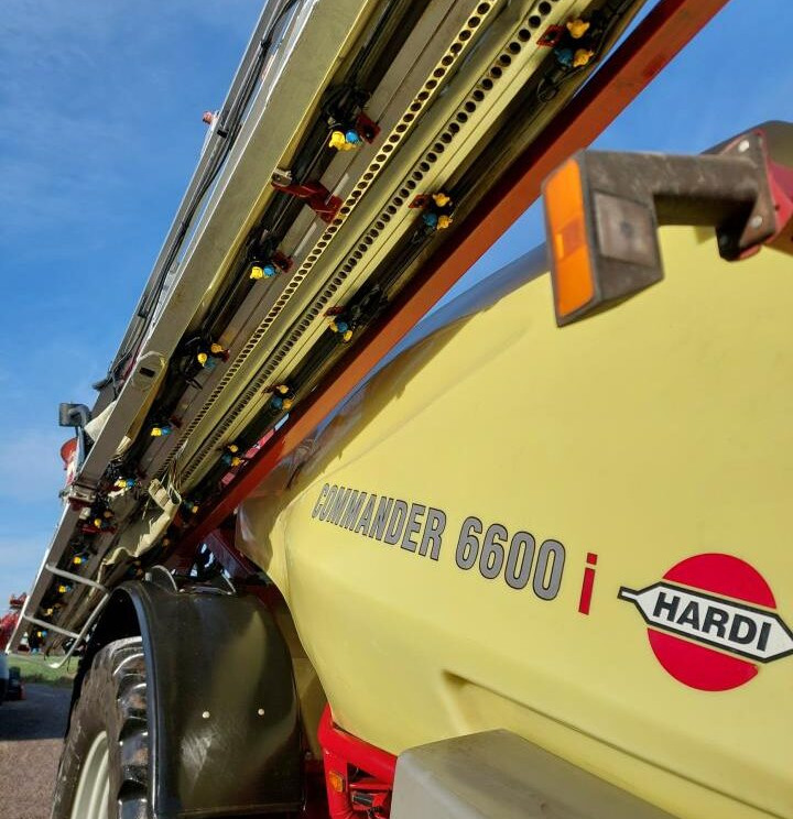 Hardi Commander 6600i - 36m Twin - מרסס נגרר: תמונה 5 Hardi Commander 6600i - 36m Twin - מרסס נגרר: תמונה 5