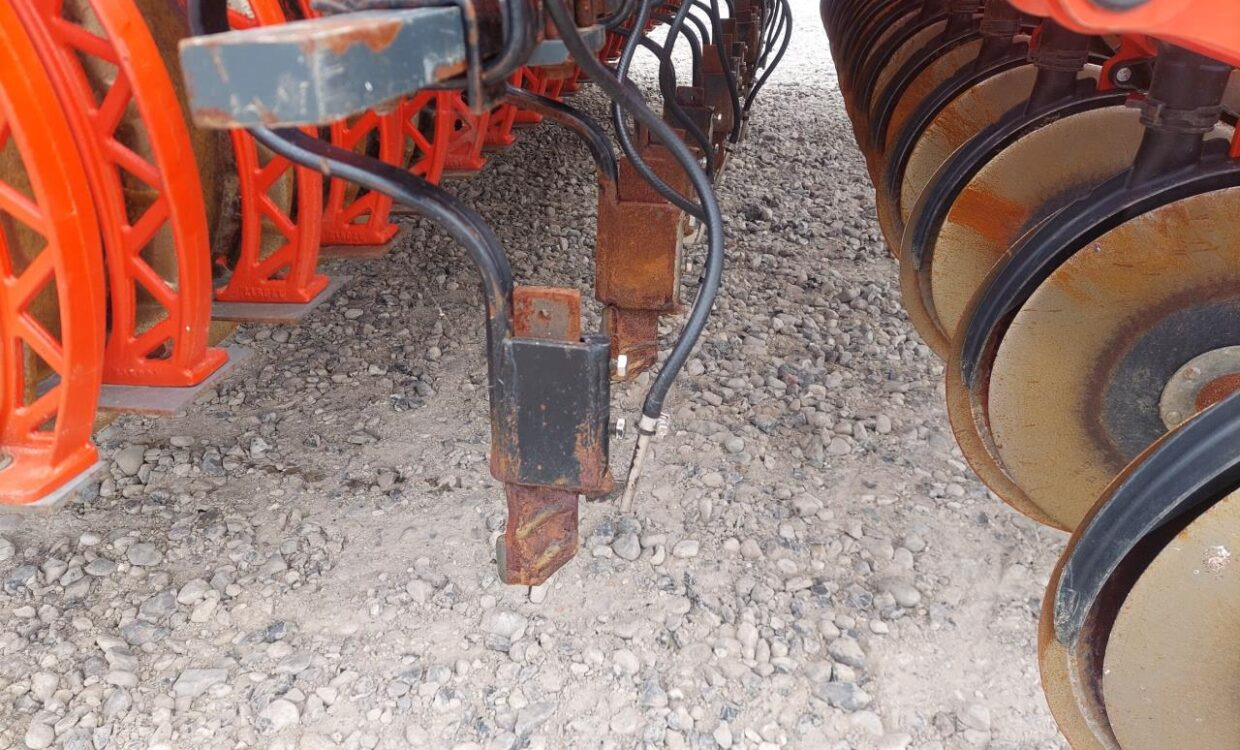 מקדחת זריעה משולבת Kuhn Kuhn Venta 4030 / HR 4004: תמונה 8