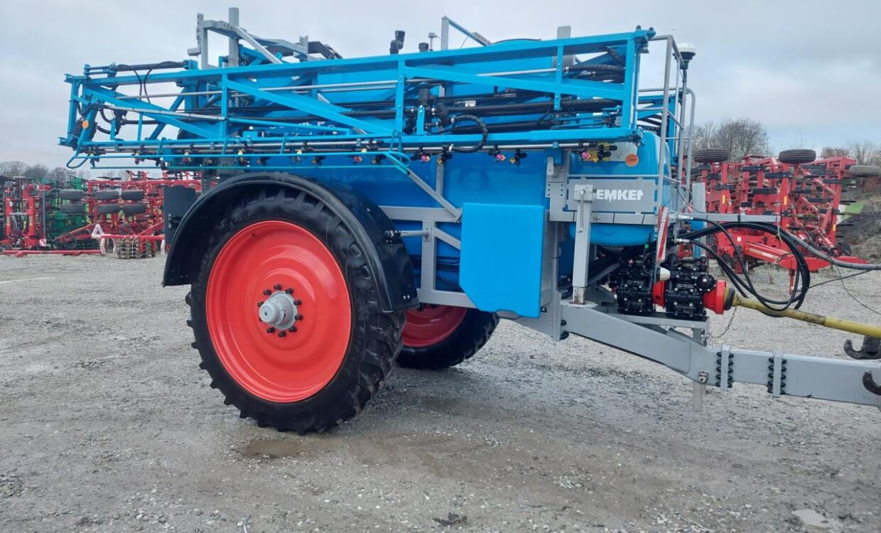 Lemken Primus 45 med GPS (4500L) - מרסס נגרר: תמונה 2 Lemken Primus 45 med GPS (4500L) - מרסס נגרר: תמונה 2