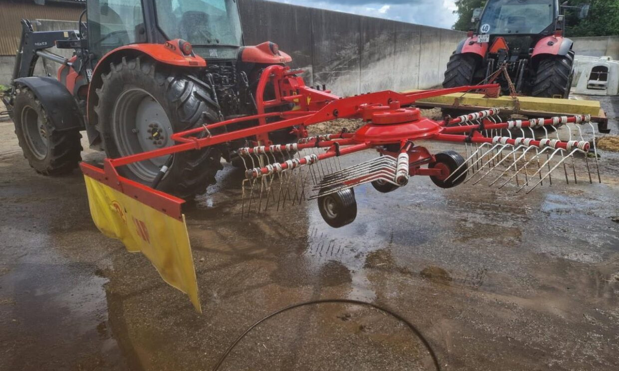 SIP 350 T rive - גורף/ מגרפה: תמונה 1 SIP 350 T rive - גורף/ מגרפה: תמונה 1