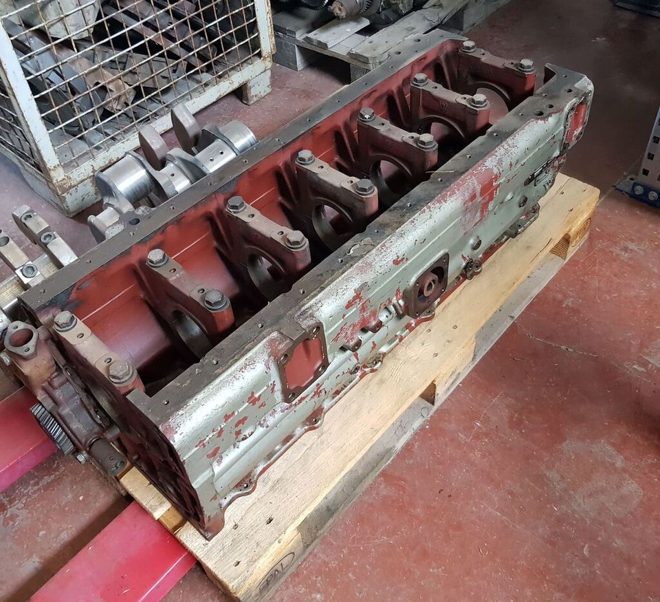 Deutz F6L 413 R 5 8865514 Deutz F6L 413 R - בלוק צילינדר עבור משאית: תמונה 1 Deutz F6L 413 R 5 8865514 Deutz F6L 413 R - בלוק צילינדר עבור משאית: תמונה 1