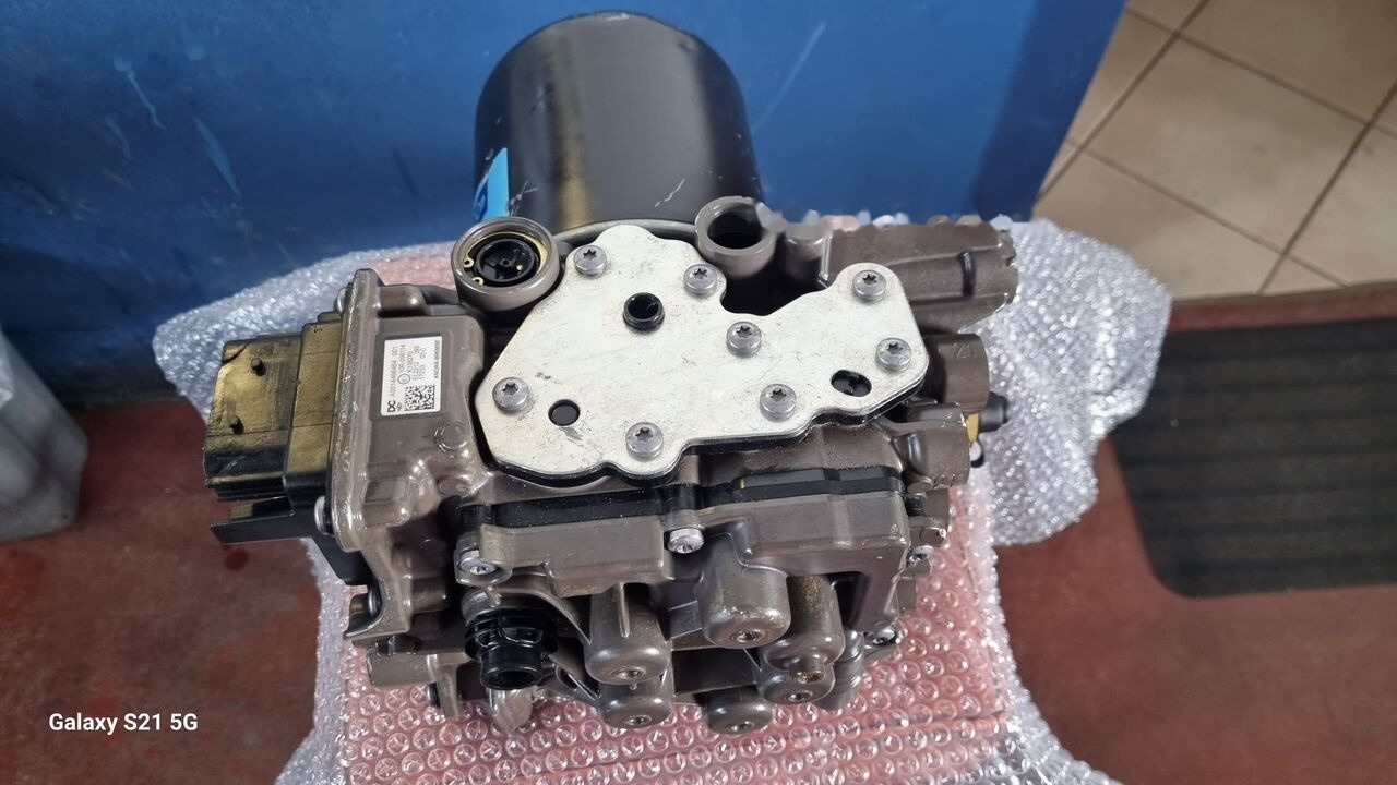 Knorr-Bremse AIR DRYER UNIT EAPU K138270 Mercedes-Benz ACTROS MP4 EURO 6 - ECU עבור משאית: תמונה 5 Knorr-Bremse AIR DRYER UNIT EAPU K138270 Mercedes-Benz ACTROS MP4 EURO 6 - ECU עבור משאית: תמונה 5