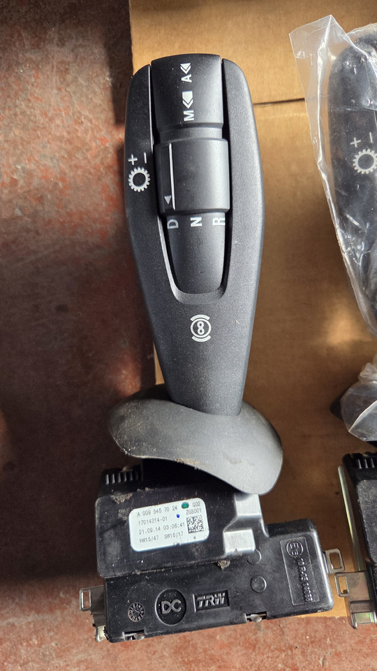 MERCEDES-BENZ ACTROS MP4 - מתג עמוד היגוי עבור משאית: תמונה 4 MERCEDES-BENZ ACTROS MP4 - מתג עמוד היגוי עבור משאית: תמונה 4