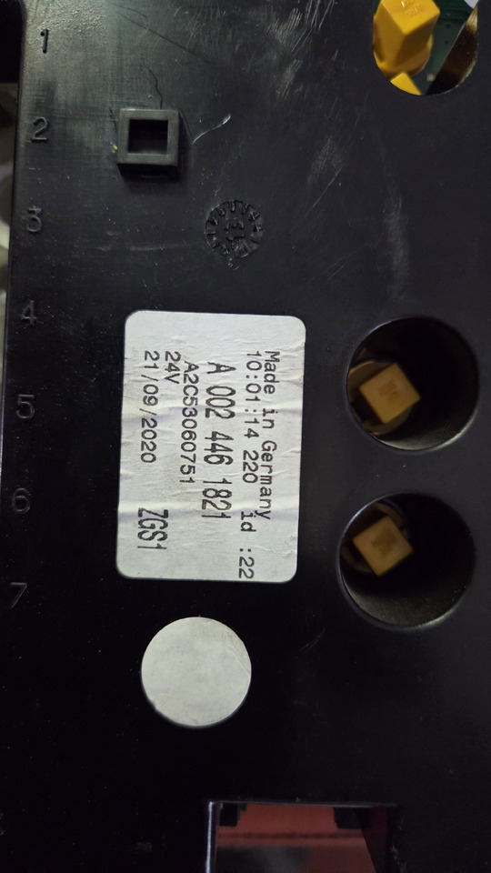 MERCEDES-BENZ INSTRUMENT PANEL MERCEDES ATEGO - לוח מחוונים עבור משאית: תמונה 4 MERCEDES-BENZ INSTRUMENT PANEL MERCEDES ATEGO - לוח מחוונים עבור משאית: תמונה 4