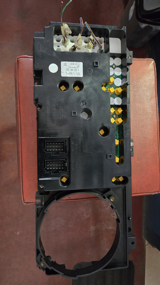 MERCEDES-BENZ INSTRUMENT PANEL MERCEDES ATEGO - לוח מחוונים עבור משאית: תמונה 3 MERCEDES-BENZ INSTRUMENT PANEL MERCEDES ATEGO - לוח מחוונים עבור משאית: תמונה 3