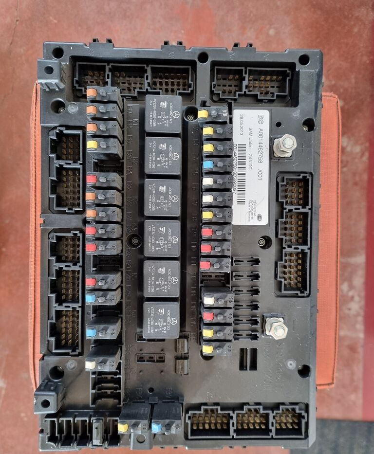 MERCEDES-BENZ Mercedes-Benz ACTROS ATEGO MP4 EURO 6 - לוח מחוונים עבור משאית: תמונה 2 MERCEDES-BENZ Mercedes-Benz ACTROS ATEGO MP4 EURO 6 - לוח מחוונים עבור משאית: תמונה 2