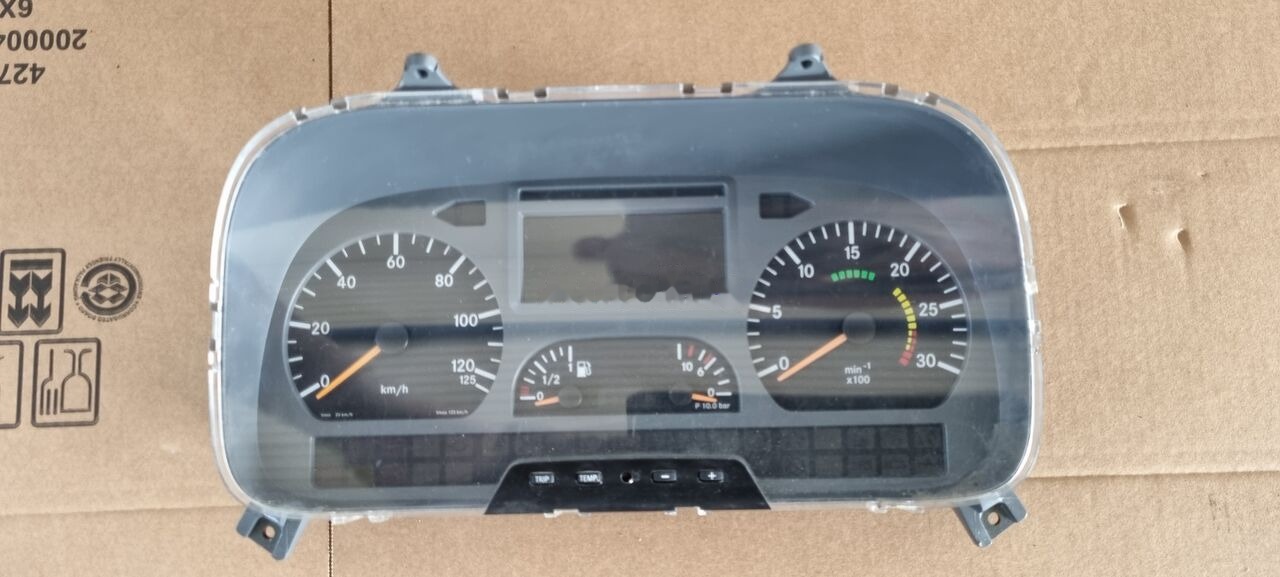 Mercedes-Benz ATEGO 2 - לוח מחוונים עבור משאית: תמונה 2 Mercedes-Benz ATEGO 2 - לוח מחוונים עבור משאית: תמונה 2