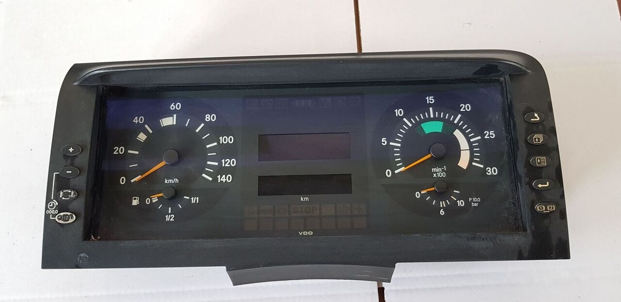 Mercedes-Benz ATEGO - לוח מחוונים עבור משאית: תמונה 1 Mercedes-Benz ATEGO - לוח מחוונים עבור משאית: תמונה 1