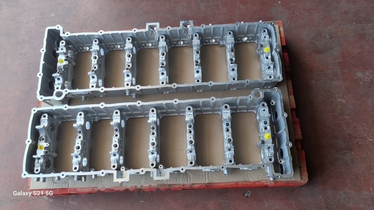 Mercedes-Benz CAMSHAFT HOUSING Mercedes-Benz ACTROS MP4 EURO 6 - מנוע וחלקים עבור משאית: תמונה 5 Mercedes-Benz CAMSHAFT HOUSING Mercedes-Benz ACTROS MP4 EURO 6 - מנוע וחלקים עבור משאית: תמונה 5