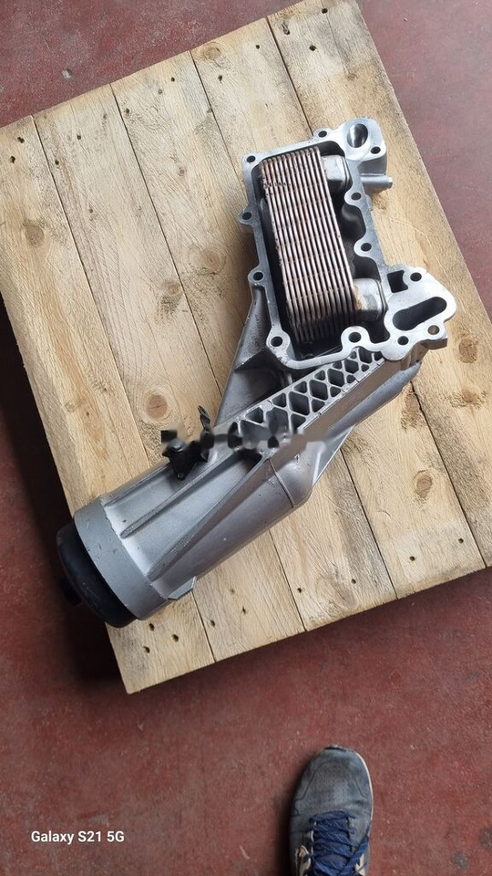 Mercedes-Benz OIL COOLER A 4571803110 Mercedes-Benz - מקרר שמן עבור משאית: תמונה 4 Mercedes-Benz OIL COOLER A 4571803110 Mercedes-Benz - מקרר שמן עבור משאית: תמונה 4