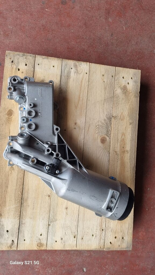 Mercedes-Benz OIL COOLER A 4571803110 Mercedes-Benz - מקרר שמן עבור משאית: תמונה 1 Mercedes-Benz OIL COOLER A 4571803110 Mercedes-Benz - מקרר שמן עבור משאית: תמונה 1