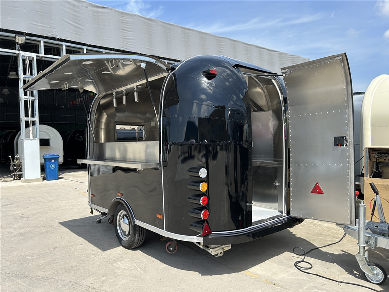 European Food Truck Crepe,Burger,Grilled Sausage,Lángos Food Trailer - קרון נגרר לממכר: תמונה 3 European Food Truck Crepe,Burger,Grilled Sausage,Lángos Food Trailer - קרון נגרר לממכר: תמונה 3