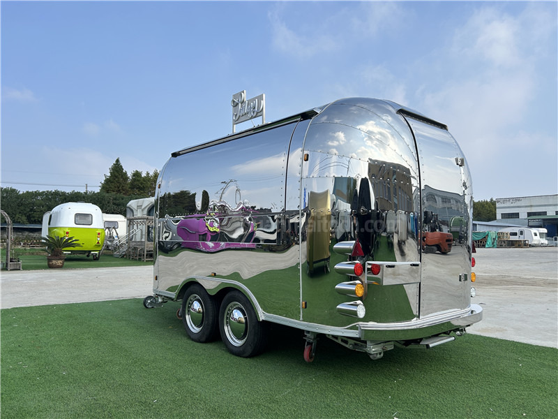 HUANMAI Burger Food Truck Beverage Food Trailer - קרון נגרר לממכר: תמונה 4 HUANMAI Burger Food Truck Beverage Food Trailer - קרון נגרר לממכר: תמונה 4