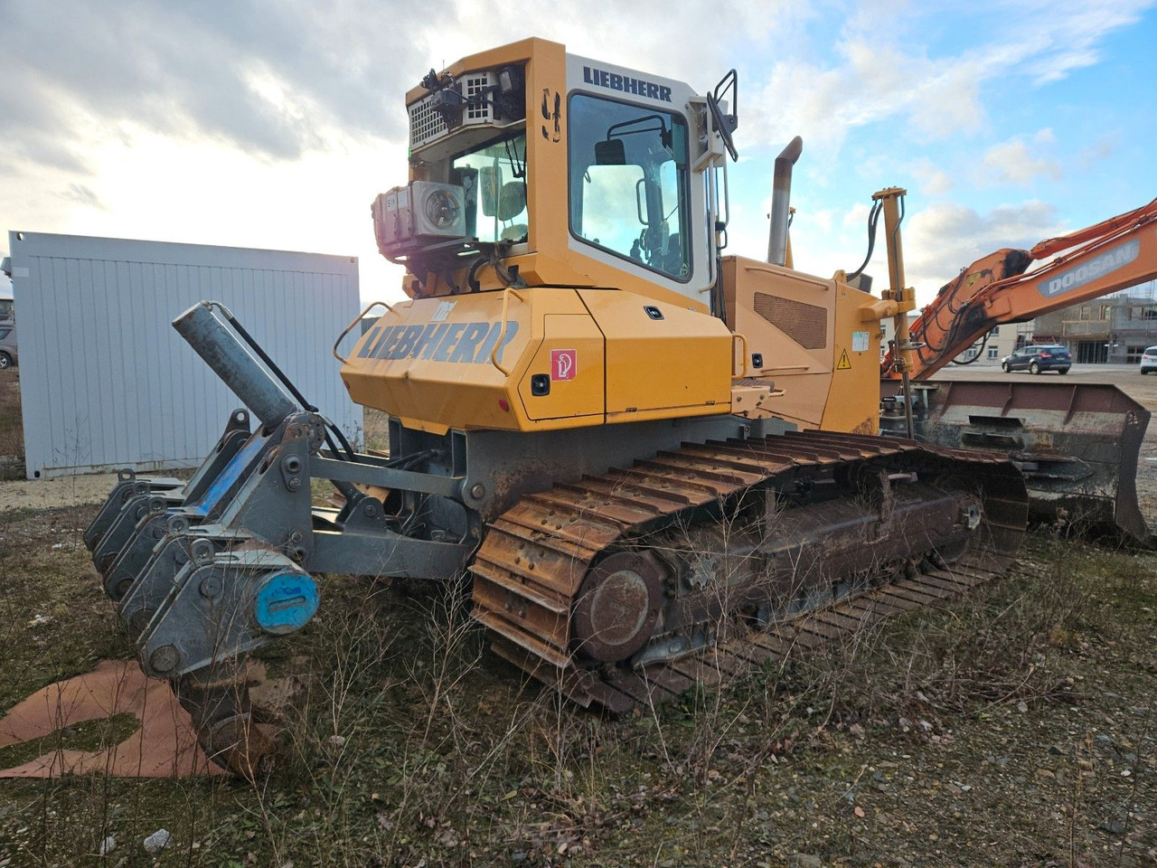 Liebherr PR 724 LGP mit Heckaufreißer, Moorlaufwerk - דחפור: תמונה 4 Liebherr PR 724 LGP mit Heckaufreißer, Moorlaufwerk - דחפור: תמונה 4