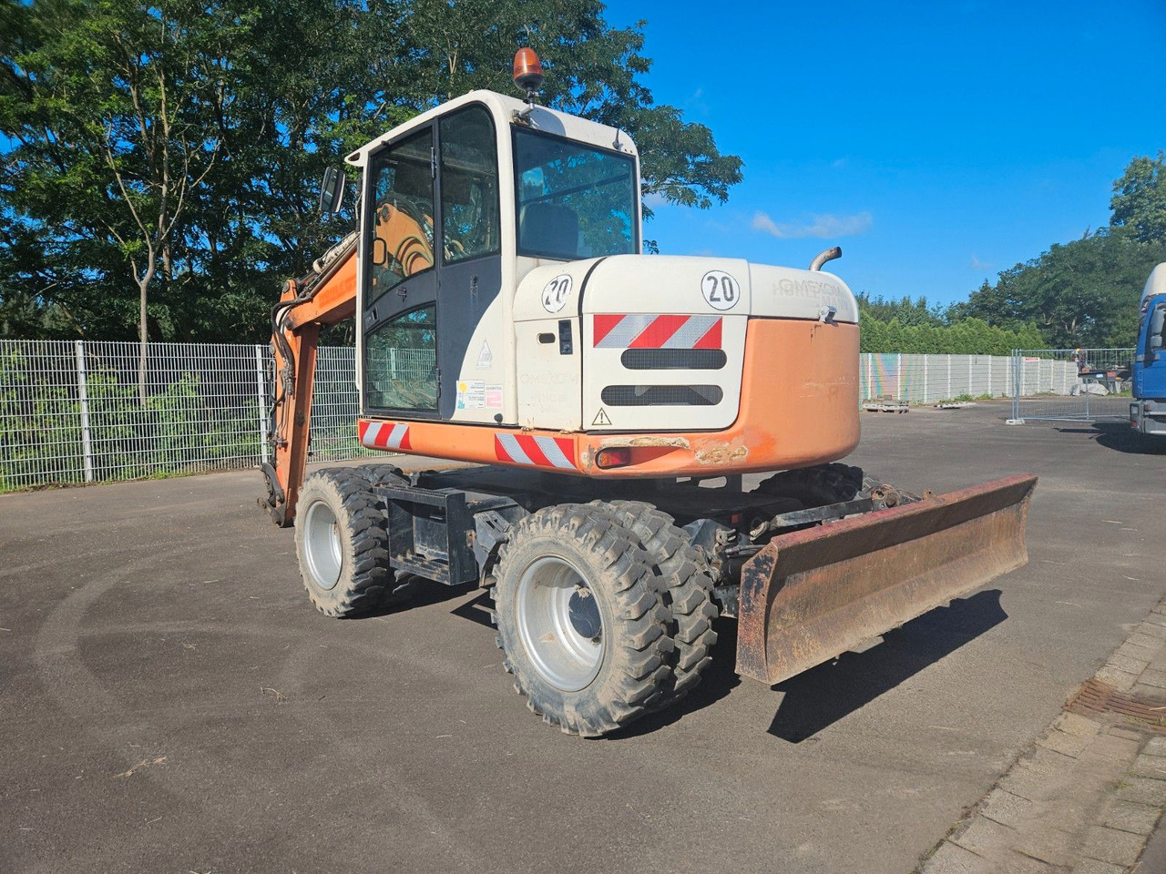 Terex TW 85 Mobilbagger - מחפר גלגלים: תמונה 2 Terex TW 85 Mobilbagger - מחפר גלגלים: תמונה 2