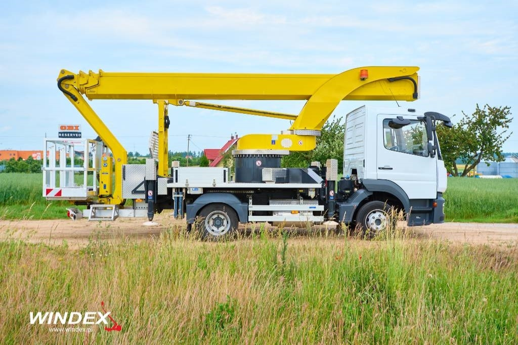 Palfinger P 300 KS - פלטפורמה אווירית מותקנת על משאית: תמונה 2 Palfinger P 300 KS - פלטפורמה אווירית מותקנת על משאית: תמונה 2