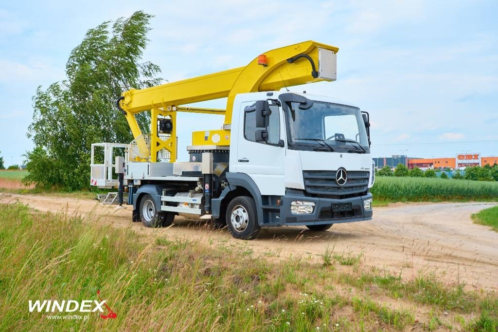 Palfinger P 300 KS - פלטפורמה אווירית מותקנת על משאית: תמונה 1 Palfinger P 300 KS - פלטפורמה אווירית מותקנת על משאית: תמונה 1