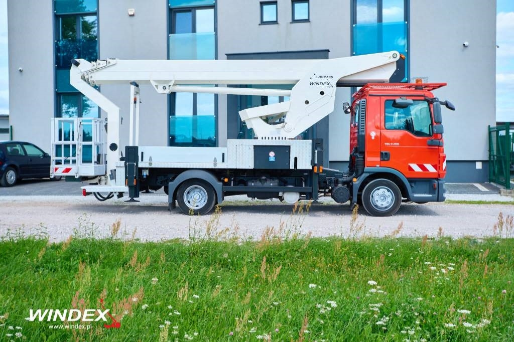 Ruthmann T 300 - פלטפורמה אווירית מותקנת על משאית: תמונה 2 Ruthmann T 300 - פלטפורמה אווירית מותקנת על משאית: תמונה 2