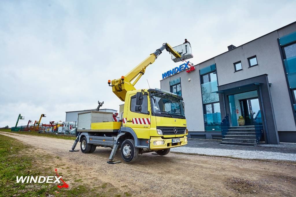 VERSALIFT VT 51 NF - פלטפורמה אווירית מותקנת על משאית: תמונה 1 VERSALIFT VT 51 NF - פלטפורמה אווירית מותקנת על משאית: תמונה 1