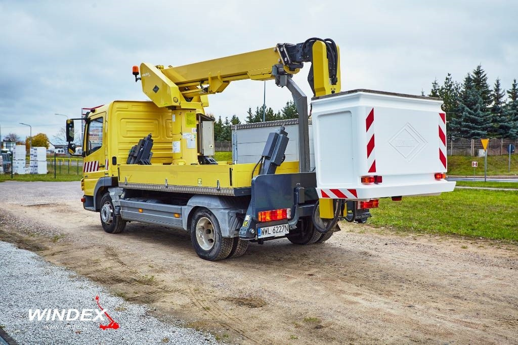 VERSALIFT VT-51-NF - פלטפורמה אווירית מותקנת על משאית: תמונה 5 VERSALIFT VT-51-NF - פלטפורמה אווירית מותקנת על משאית: תמונה 5