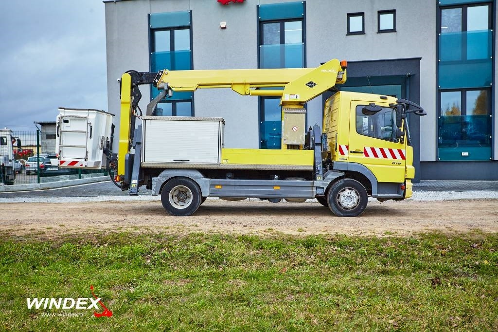 VERSALIFT VT-51-NF - פלטפורמה אווירית מותקנת על משאית: תמונה 2 VERSALIFT VT-51-NF - פלטפורמה אווירית מותקנת על משאית: תמונה 2