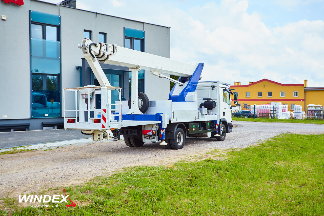 Wumag WT 300 - פלטפורמה אווירית: תמונה 2 Wumag WT 300 - פלטפורמה אווירית: תמונה 2