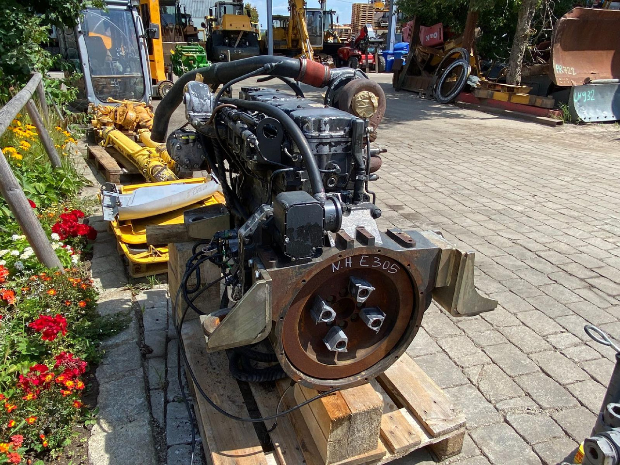 CNH F4HE9684H aus New Holland E 305 - מנוע עבור מכונת בנייה: תמונה 1 CNH F4HE9684H aus New Holland E 305 - מנוע עבור מכונת בנייה: תמונה 1