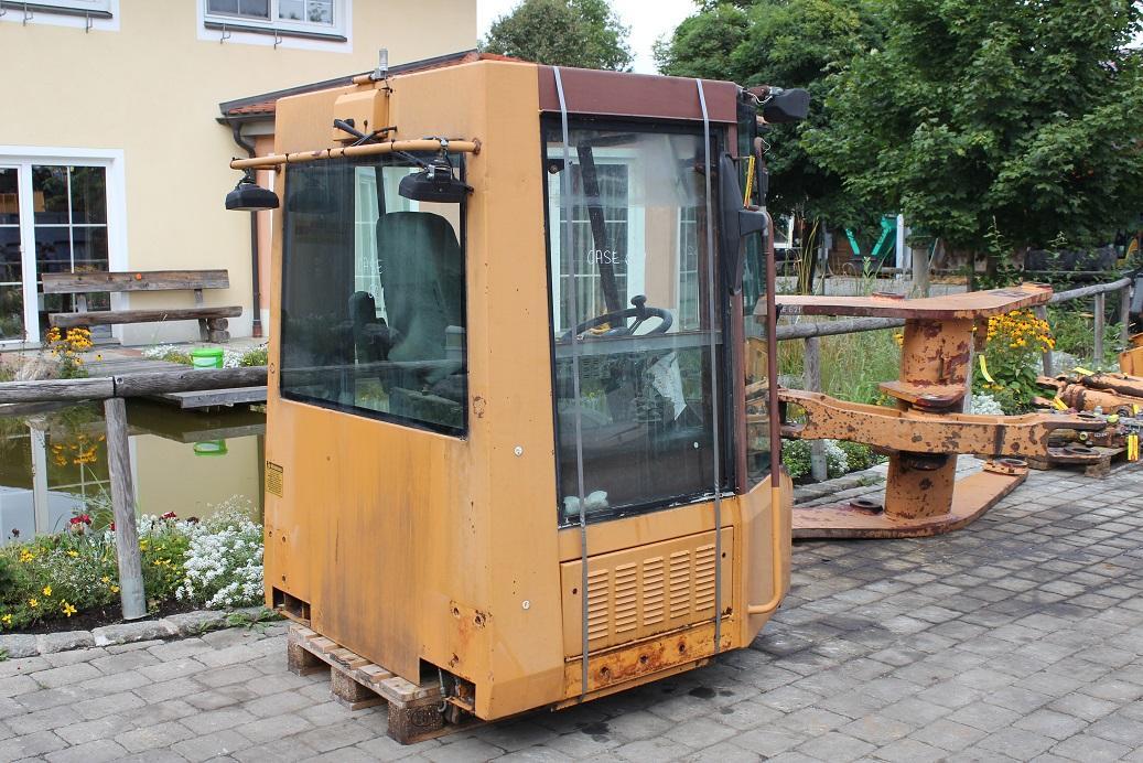 Case 621 - תא עבור מכונת בנייה: תמונה 4 Case 621 - תא עבור מכונת בנייה: תמונה 4