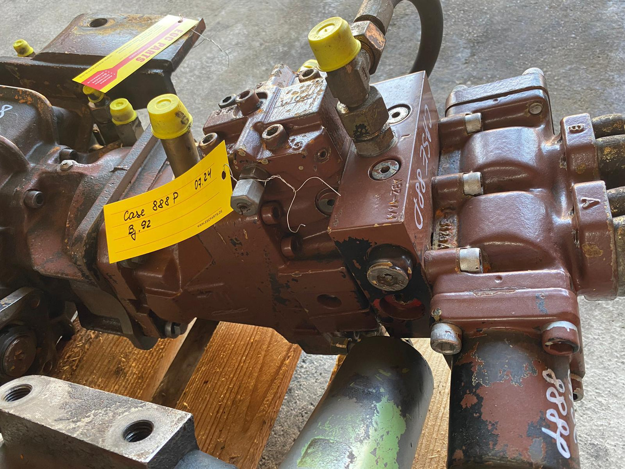 Case 888 P - תמסורת עבור מכונת בנייה: תמונה 5 Case 888 P - תמסורת עבור מכונת בנייה: תמונה 5