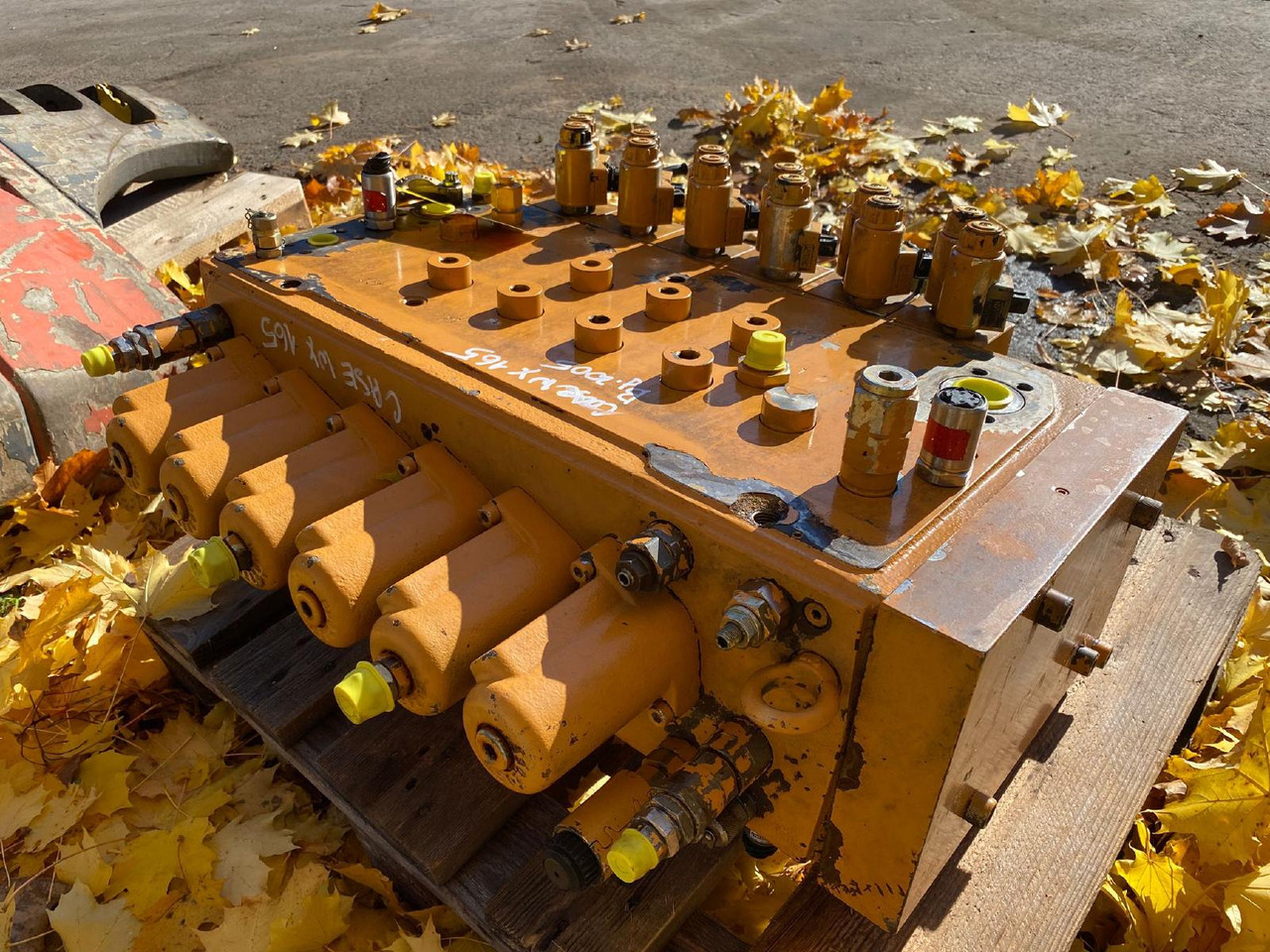 Case WX 165 - שסתום הידרולי עבור מכונת בנייה: תמונה 1 Case WX 165 - שסתום הידרולי עבור מכונת בנייה: תמונה 1