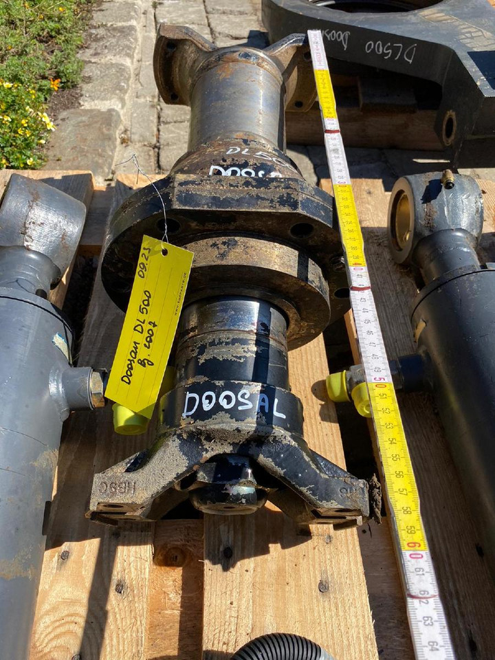 Doosan DL 500 - גל הנעה עבור מכונת בנייה: תמונה 2 Doosan DL 500 - גל הנעה עבור מכונת בנייה: תמונה 2