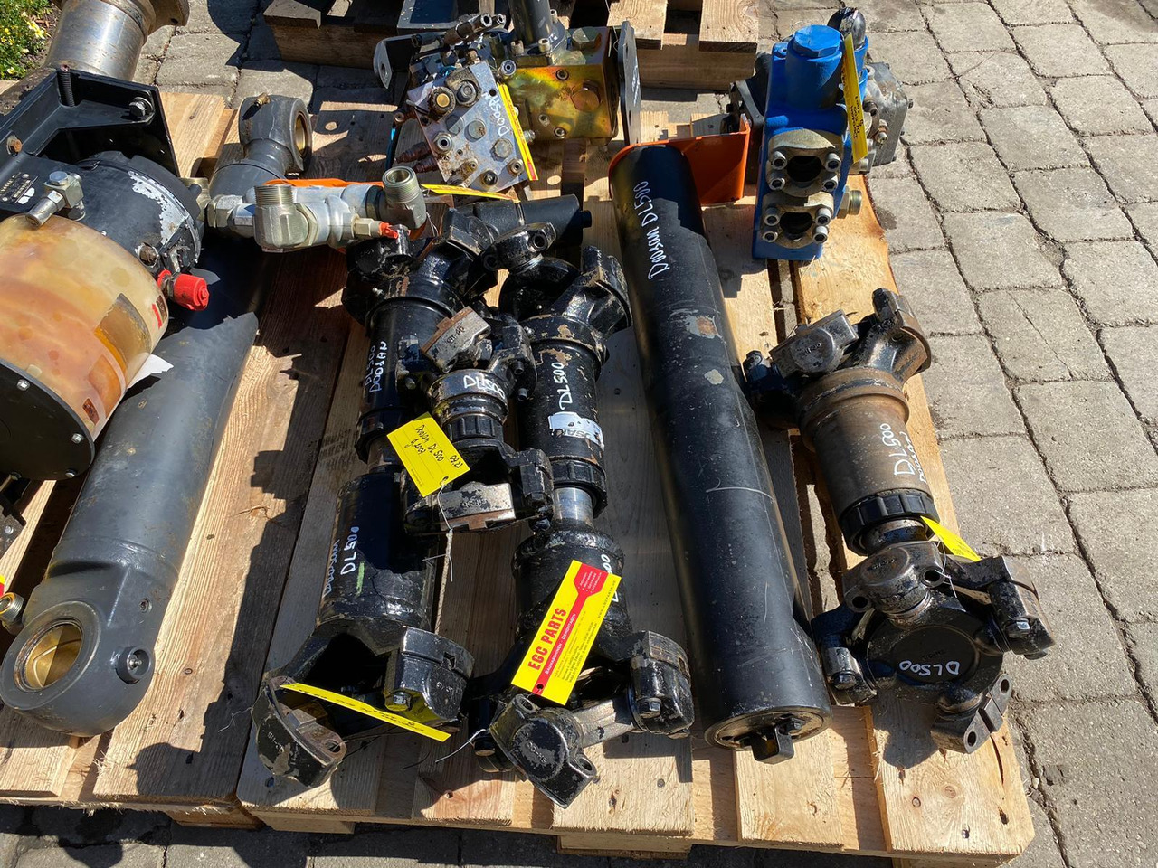 Doosan DL 500 - גל הנעה עבור מכונת בנייה: תמונה 4 Doosan DL 500 - גל הנעה עבור מכונת בנייה: תמונה 4