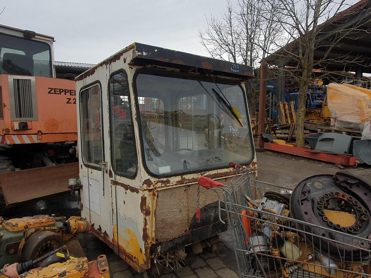 Faun O&K 23,2 Dumper - תא עבור מסיר פסולת: תמונה 4 Faun O&K 23,2 Dumper - תא עבור מסיר פסולת: תמונה 4
