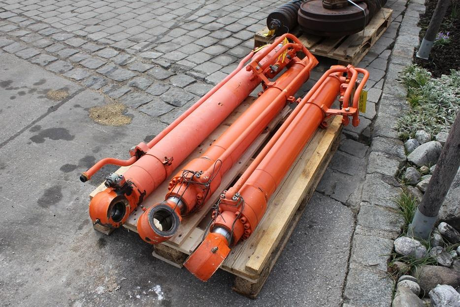 Fiat-Hitachi EX 165 - צילינדר הידרולי עבור מכונת בנייה: תמונה 3 Fiat-Hitachi EX 165 - צילינדר הידרולי עבור מכונת בנייה: תמונה 3