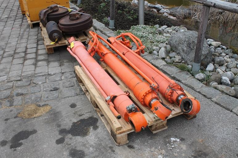 Fiat-Hitachi EX 165 - צילינדר הידרולי עבור מכונת בנייה: תמונה 4 Fiat-Hitachi EX 165 - צילינדר הידרולי עבור מכונת בנייה: תמונה 4