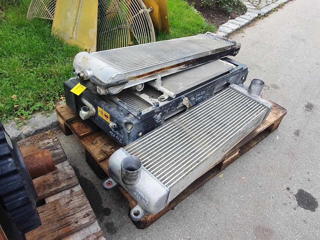 Hitachi ZW 220 - מערכת קירור עבור מכונת בנייה: תמונה 5 Hitachi ZW 220 - מערכת קירור עבור מכונת בנייה: תמונה 5