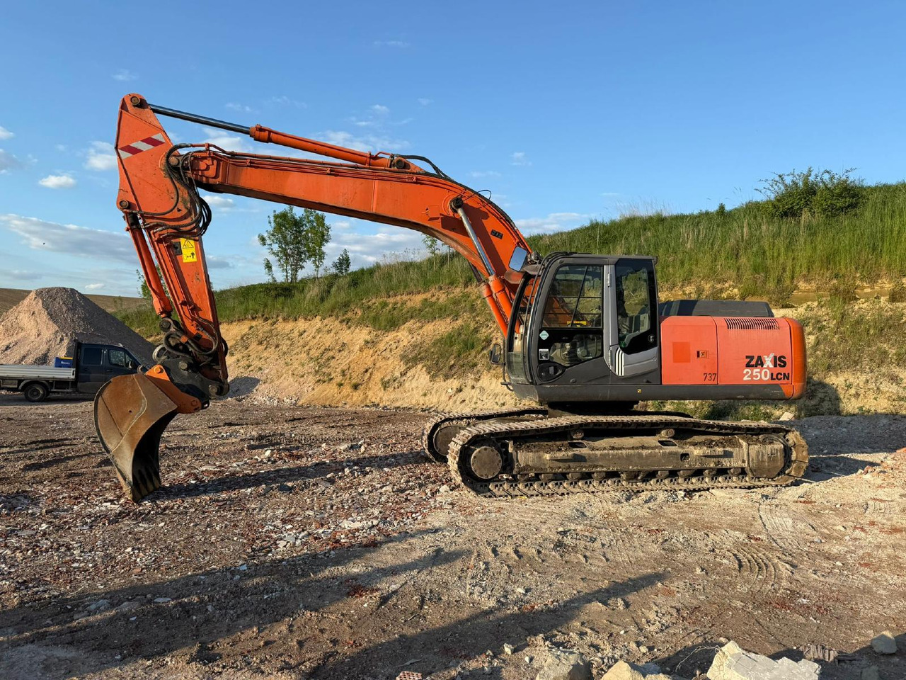 Hitachi ZX 250 LCN -3 - מחפר סורק: תמונה 5 Hitachi ZX 250 LCN -3 - מחפר סורק: תמונה 5