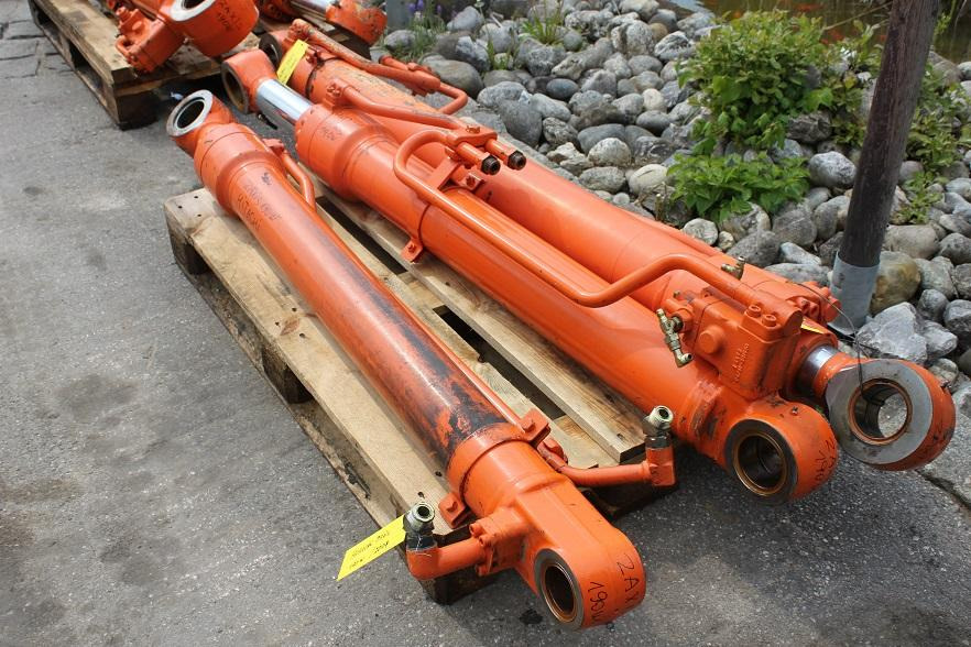 Hitachi ZX190W - צילינדר הידרולי עבור מכונת בנייה: תמונה 4 Hitachi ZX190W - צילינדר הידרולי עבור מכונת בנייה: תמונה 4