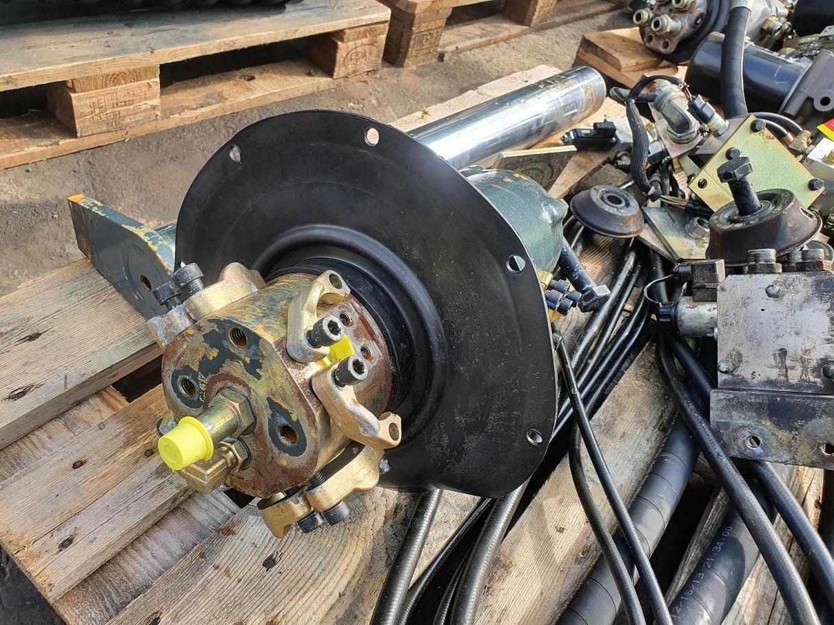 Hyundai Robex 220 LC 9A - חלקי הידרוליקה עבור מכונת בנייה: תמונה 4 Hyundai Robex 220 LC 9A - חלקי הידרוליקה עבור מכונת בנייה: תמונה 4