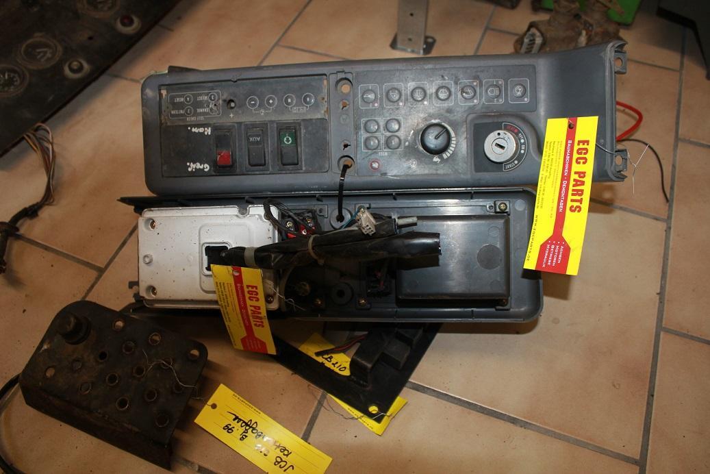 JCB 210 - לוח מחוונים עבור מחפר סורק: תמונה 2 JCB 210 - לוח מחוונים עבור מחפר סורק: תמונה 2